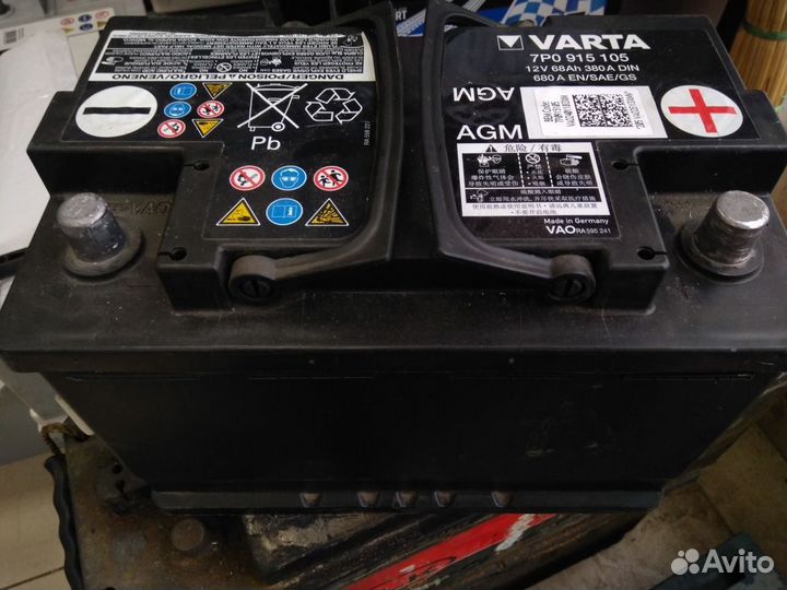 68Ач аккумулятор б/у Varta AGM 7P0915105