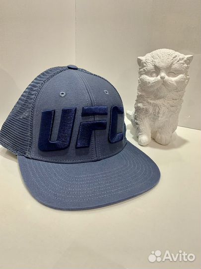 Бейсболка Reebok Ufc Trucker Cap
