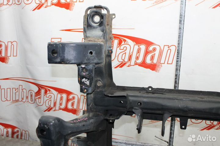 Подрамник передний Suzuki Grand Vitara 3 2,0 2,4л