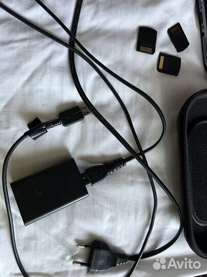 Портативная игровая приставка ps vita