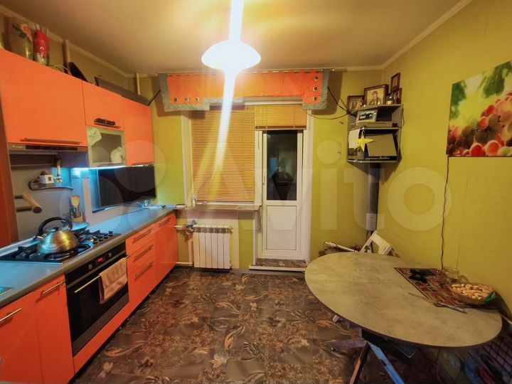 2-к. квартира, 54 м², 2/5 эт.