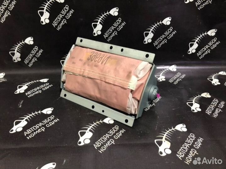 Подушка безопасности пассажирская передняя Volvo