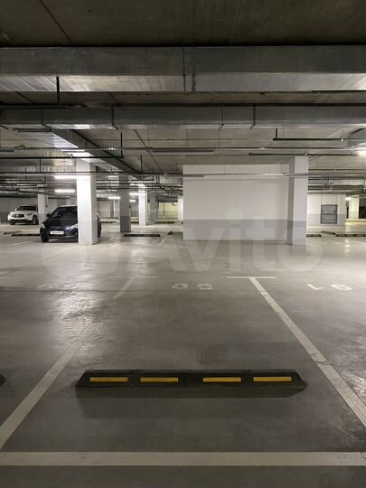 Машиноместо, 14 м²