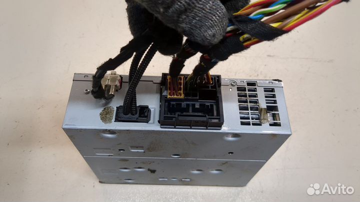 Блок управления радиоприемником Audi Q5