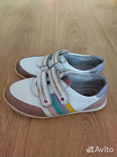 Кроссовки для девочки