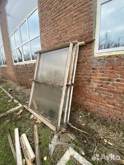 Деревянные окна бу, стёкла