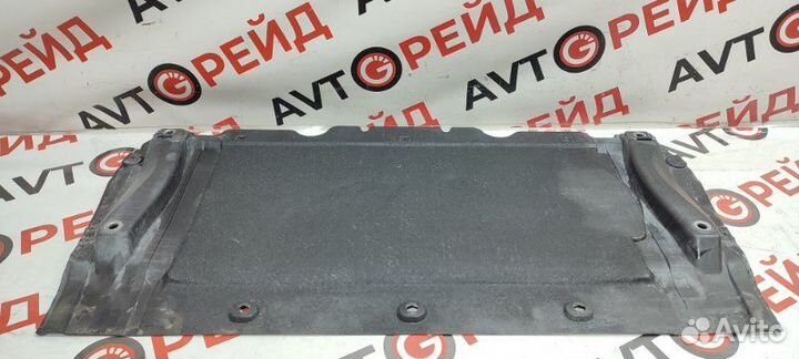 Защита двигателя Audi A6 4G CGW 18.04.2011