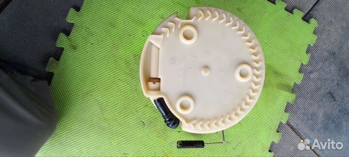 Насос топливный Рено лагуна 2-1, 8L