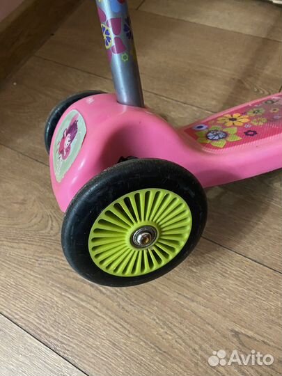 Самокат трехколесный