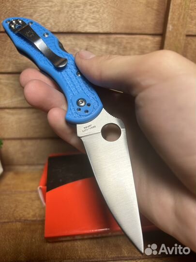 Нож spyderco delica синий