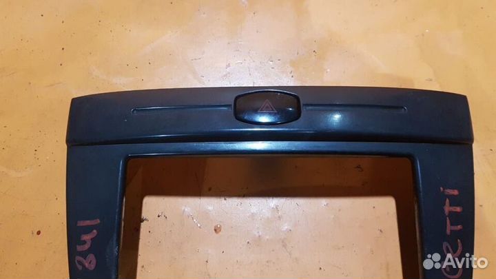 Рамка магнитофона на Chevrolet Lacetti