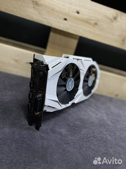 Видеокарта - RX480 4GB