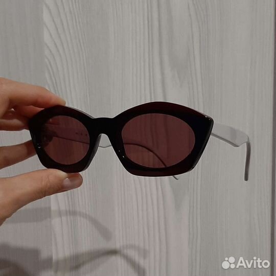 Солнцезащитные очки женские Marni