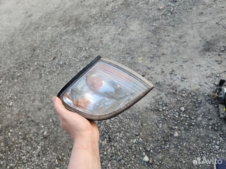 Указатель поворота левый Hyundai H-1 Starex рест