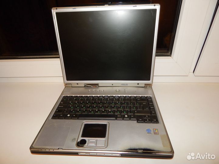 Ноутбуки на запчасти или на восстановление