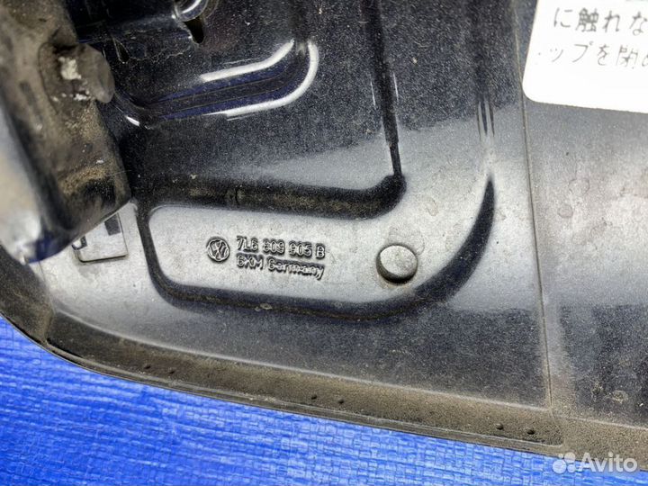 Лючок бензобака черный Volkswagen Touareg до 2010