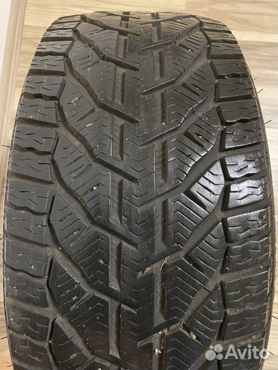 Tigar Winter 245/45 R18