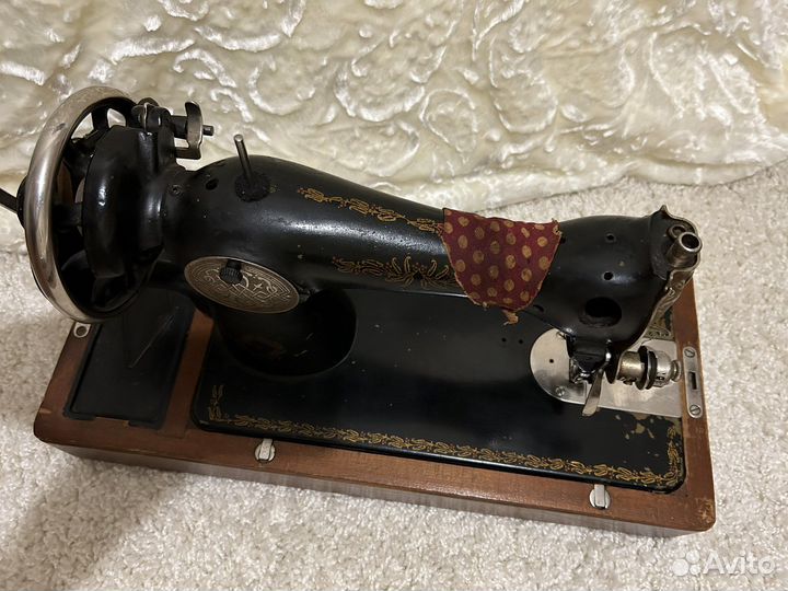 Швейная машинка ручная