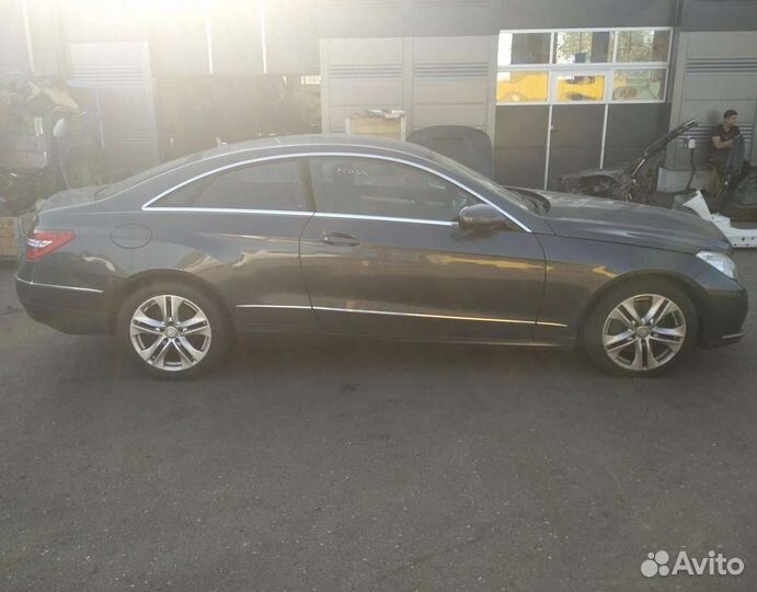 Mercedes 207 w207 c207 09г по запчастям