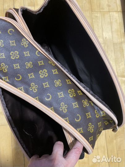 Louis Vuitton, сумка это из Greece