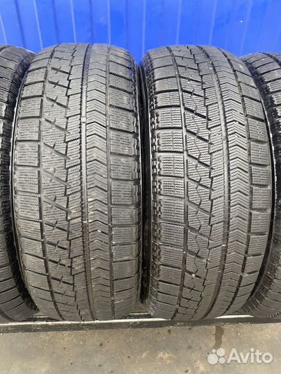Bridgestone Blizzak VRX 225/60 R17 99Q