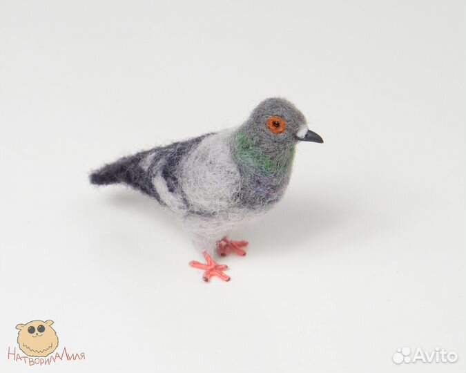 Голубь миниатюрный ручной работы из войлока