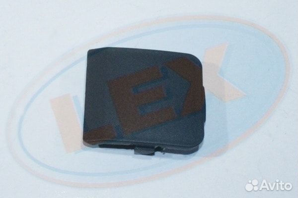 Заглушка переднего бампера