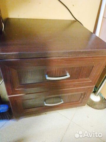 Тумба прикроватная