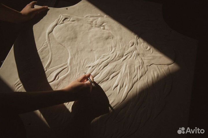 Картины из натуральной кожи. Под заказ