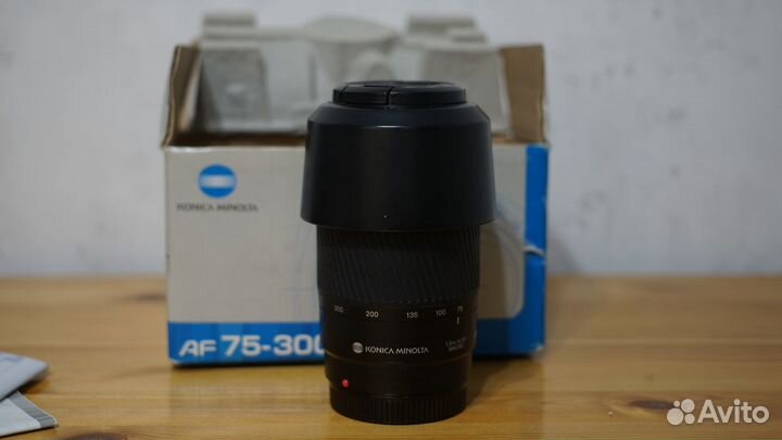 Объектив Konica Minolta AF 75-300 /4.5-5.6(D)