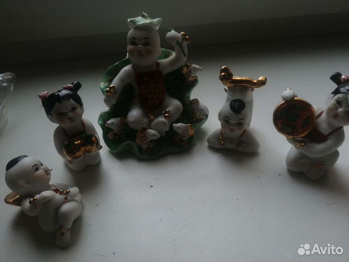 Фарфоровые статуэтки