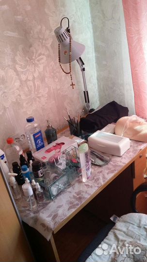 Все для бровиста, также стул с лампой