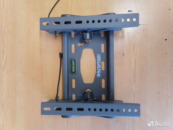 Кронштейн для телевизора