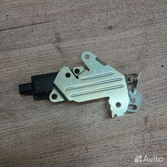 Активатор замка багажника Ford Fusion I рестайлинг