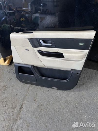 Обшивки дверей Range Rover Sport 2008