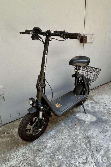 Электросамокат с сиденьем kugoo