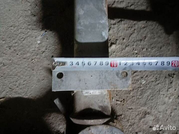 Опорное колесо прицепа