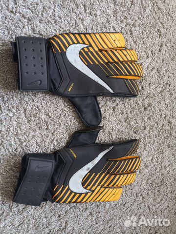 Вратарские перчатки nike