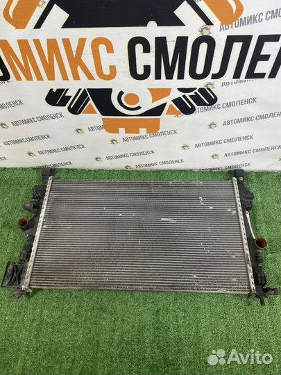 Радиатор основной Opel Insignia 1