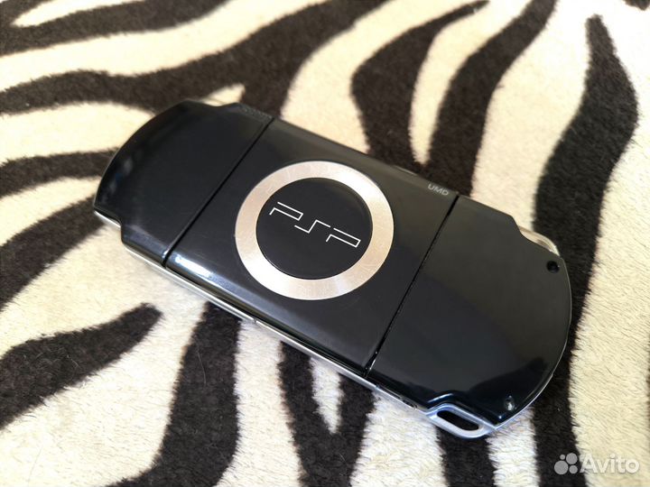 Sony PSP-2008 16Gb Прошитая
