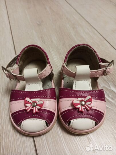 Сандалии для девочки