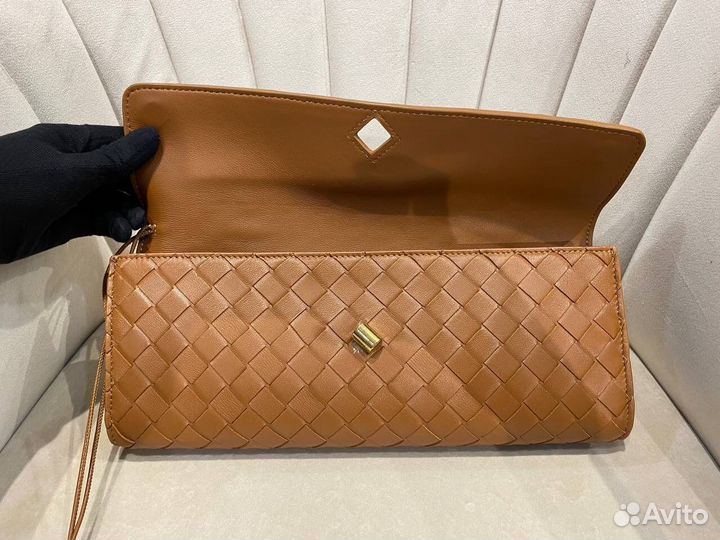 Клатч Bottega Veneta Andiamo