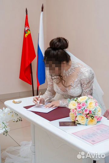 Свадебное платье