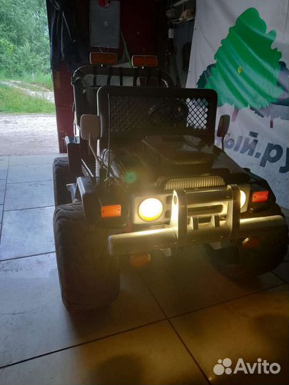 Детский электромобиль двухместный бу