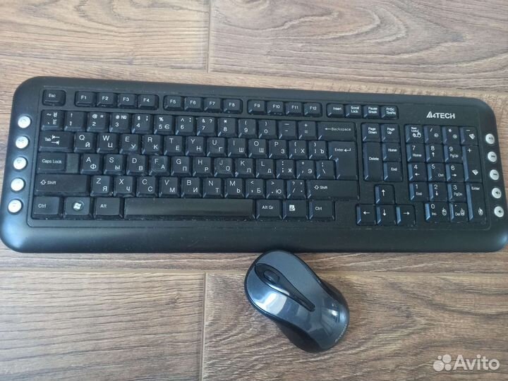 Беспроводная клавиатура и мышь