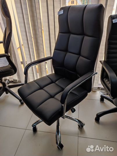 Кресло в офис