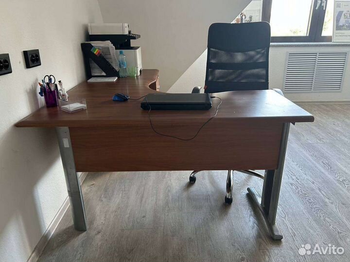 Офисная мебель бу