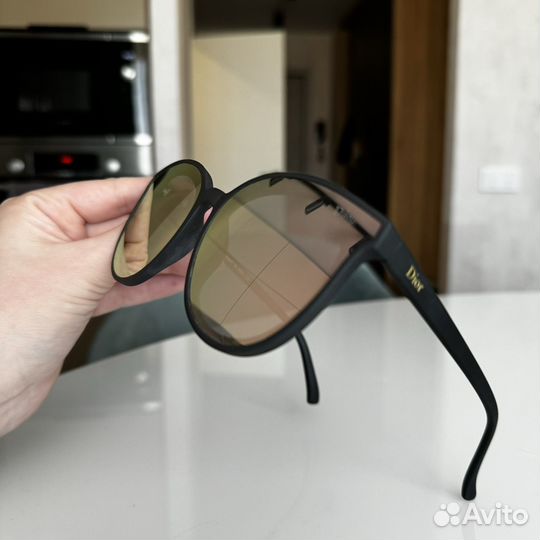 Солнцезащитные очки Dior