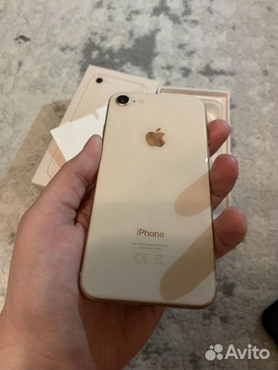 iPhone 8, 64 ГБ