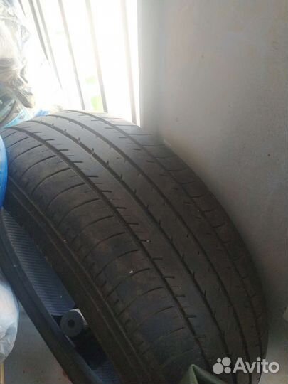 Yokohama BluEarth E70BZ 215/55 R17